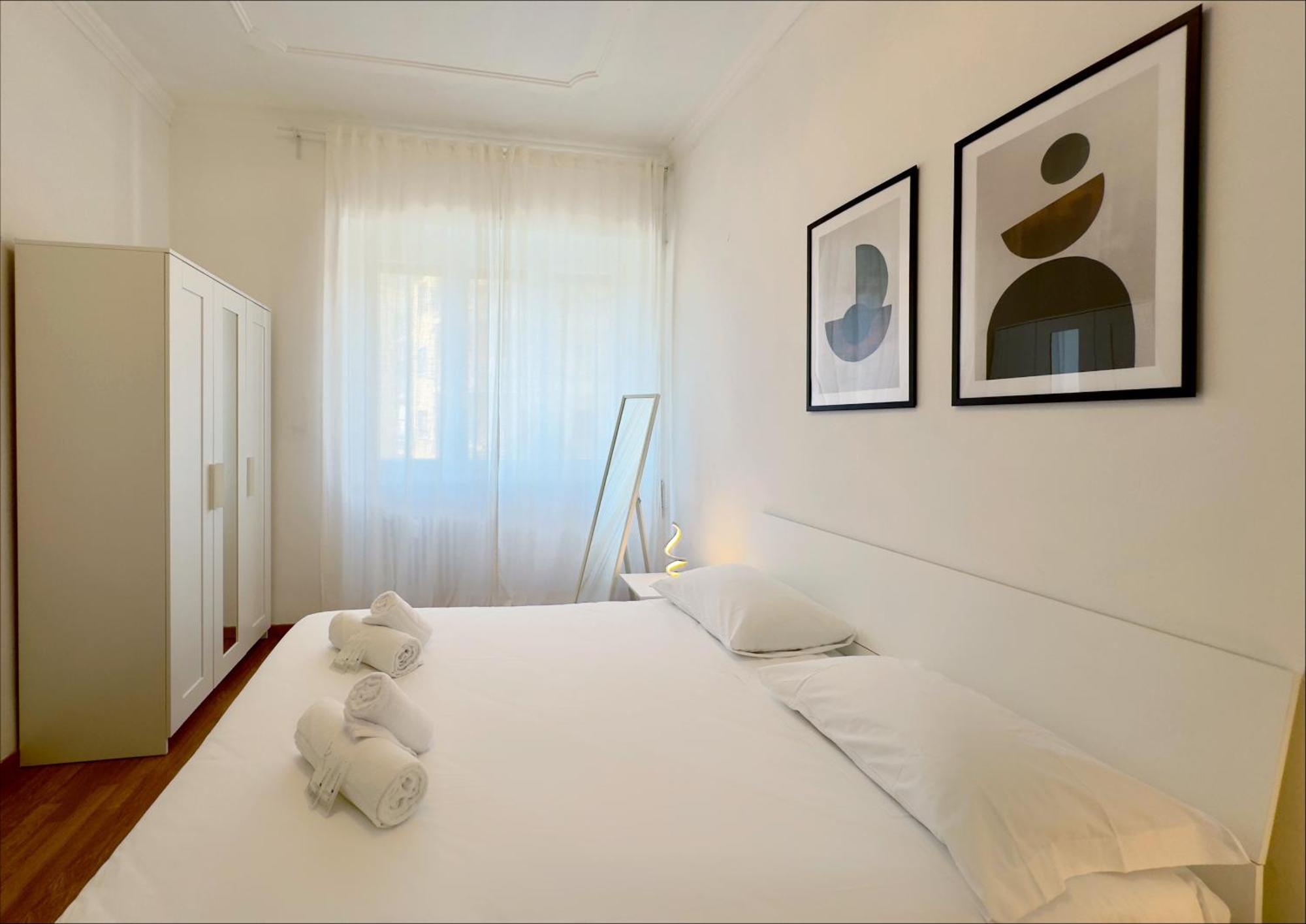 Golden Essence - Terrace & Metro Apartamento