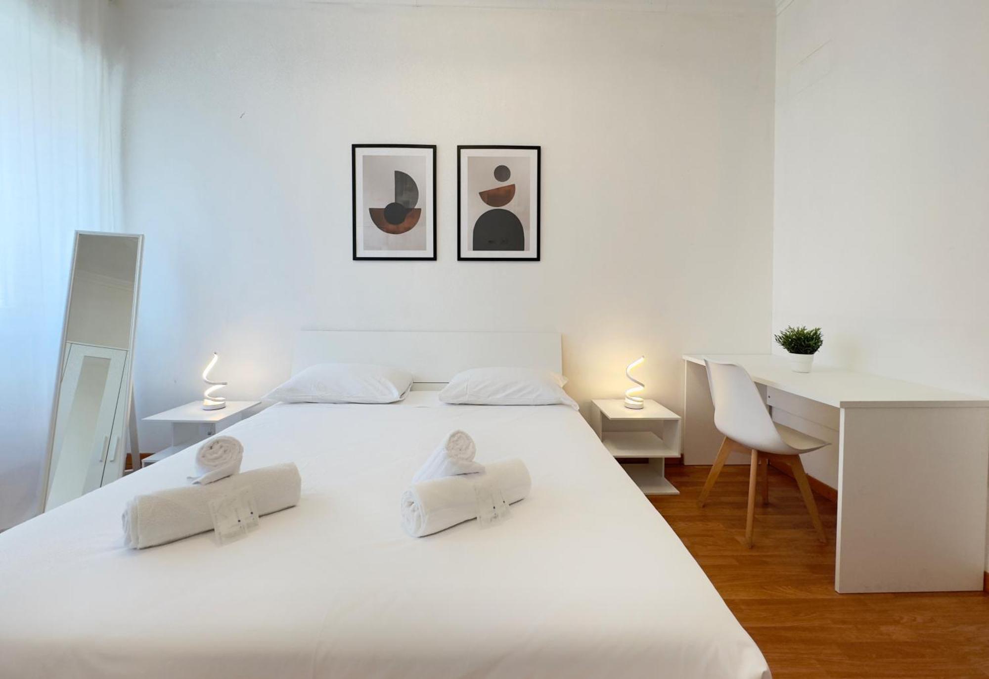 Golden Essence - Terrace & Metro Apartamento